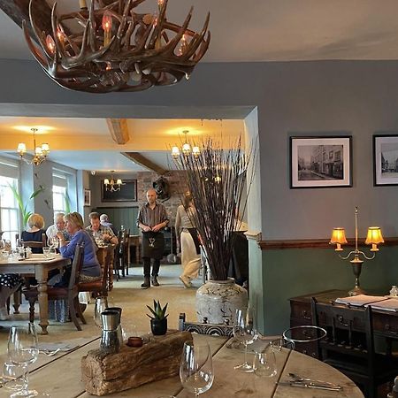 White Hart Hotel Wiveliscombe Esterno foto